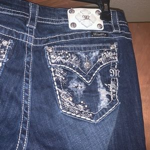 Buckle miss me jeans